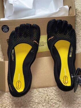 Vibram FiveFingers Women's Black Yellow Toe Shoes